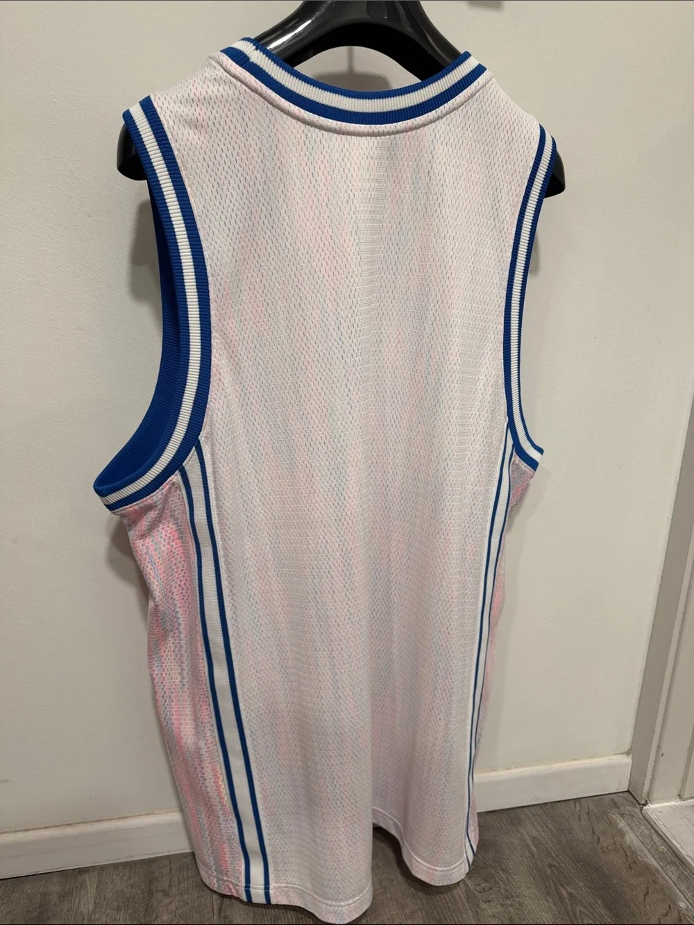 Nike White and Blue Men's Mesh Basketball Tank
